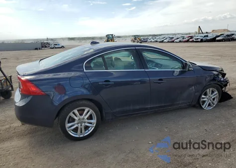 2012 Volvo S60 T6 z USA, uszkodzony, nr VIN YV1902FHXC2043537